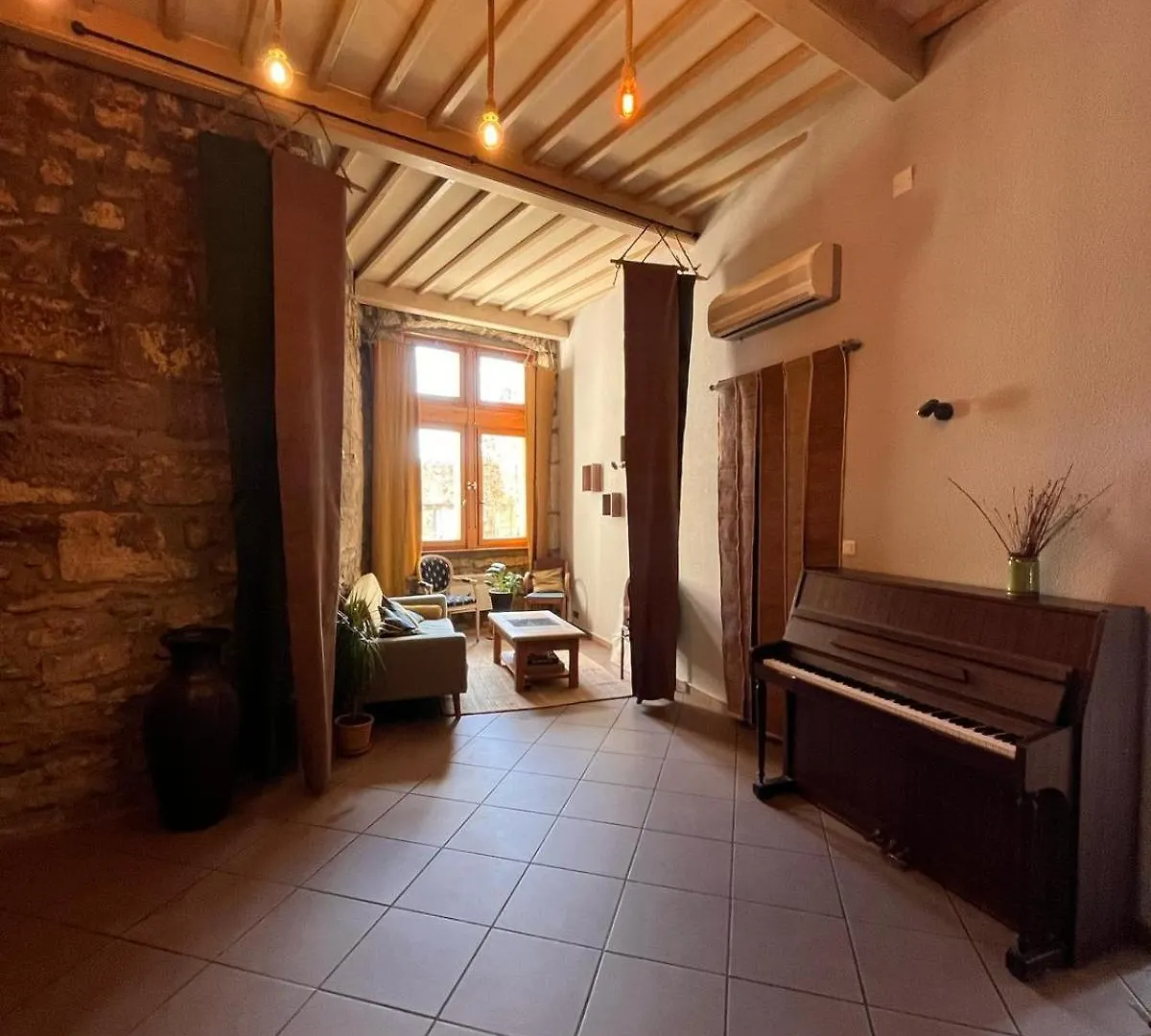 Auberge Des Trois Ami-Es Vinezac Värdshus